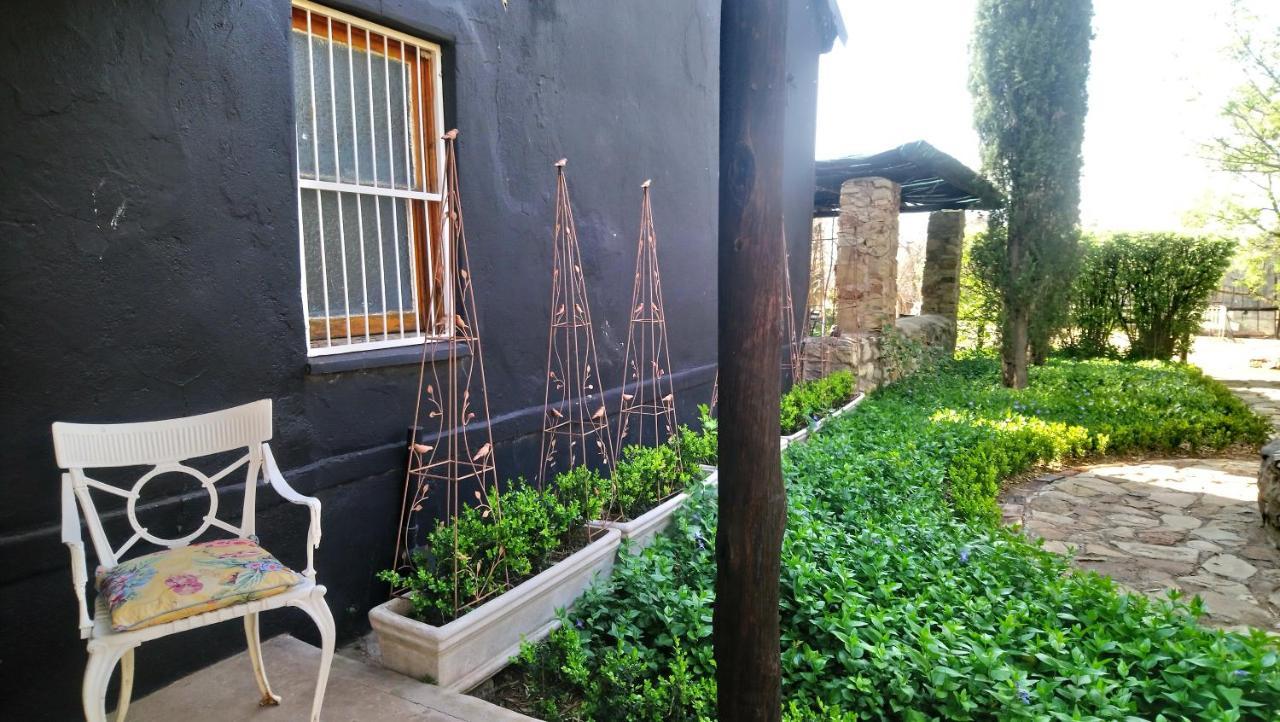 Black Cottage Smithfield Extérieur photo